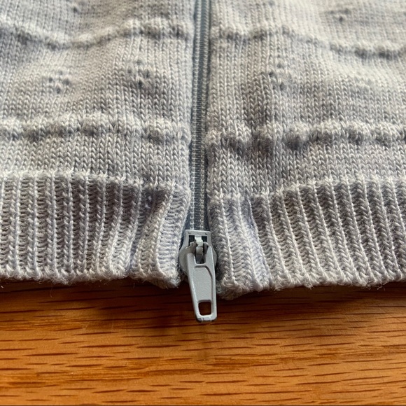 Vintage Baby Blue Zip back hooded sweater - Picture 6 of 8